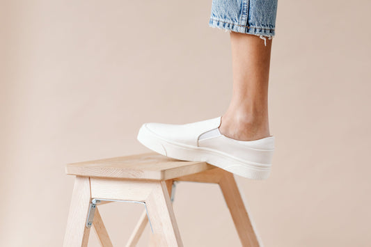 A Guide to Step Stools: What They Are and How to Choose the Right One