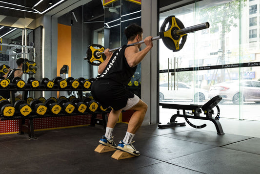 How Squat Wedge Blocks Can Improve Your Squat Form?